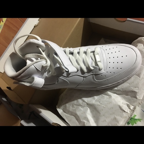 Brand new Nike Air Force ones mids - Picture 2 of 3